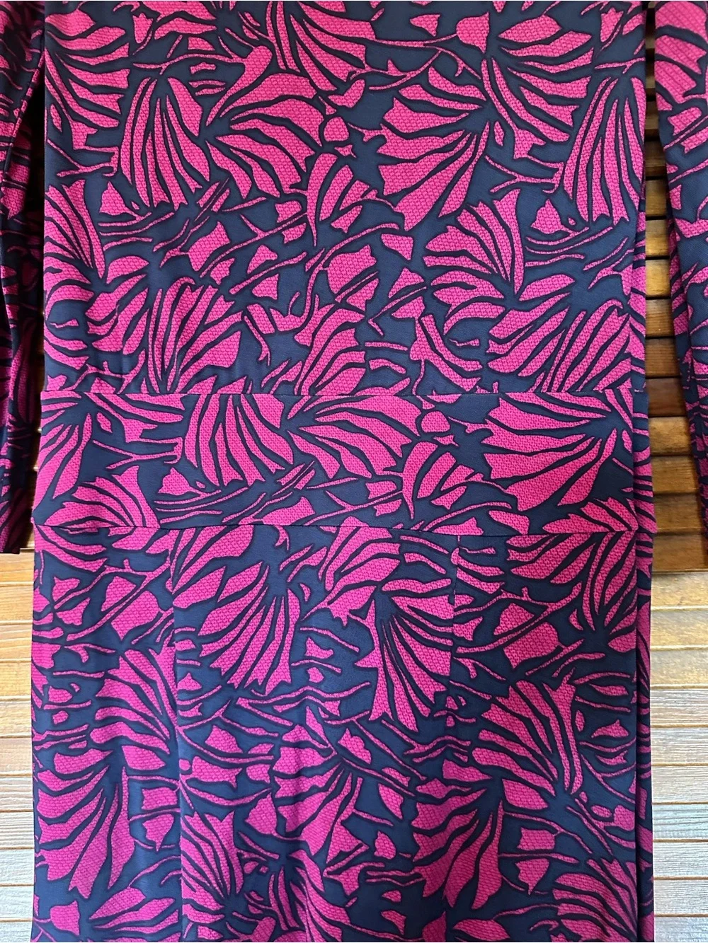 Tory Burch Etta Blouson Midi Dress in Berry and Navy Floral size medium